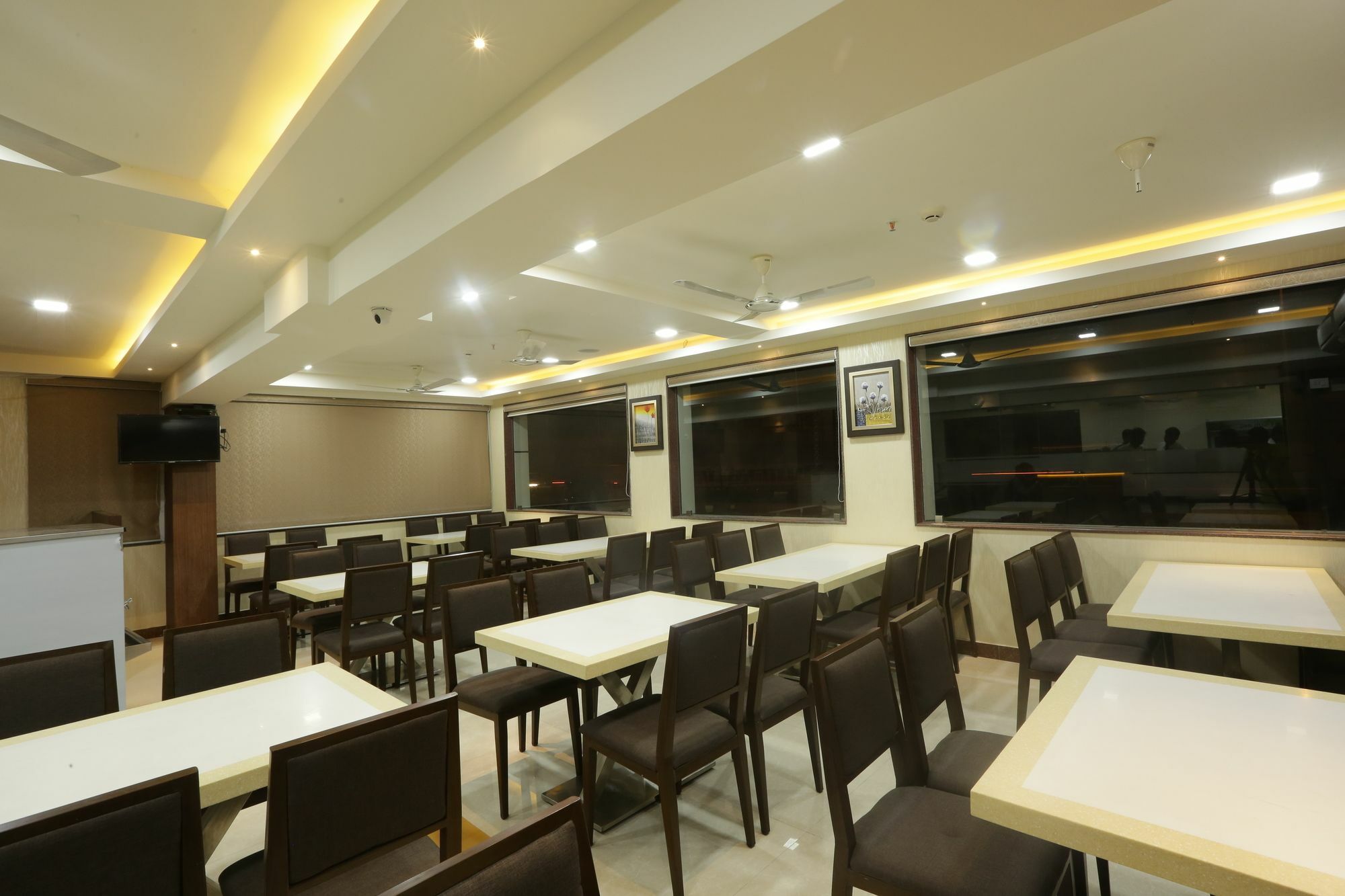 Hotel Srr Grand شيناي المظهر الخارجي الصورة